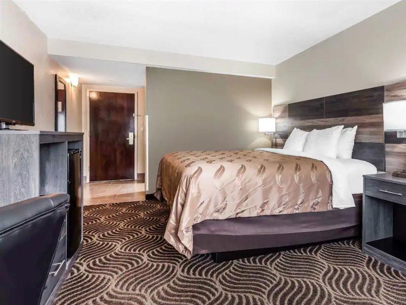 Quality Inn & Suites Salisbury Esterno foto