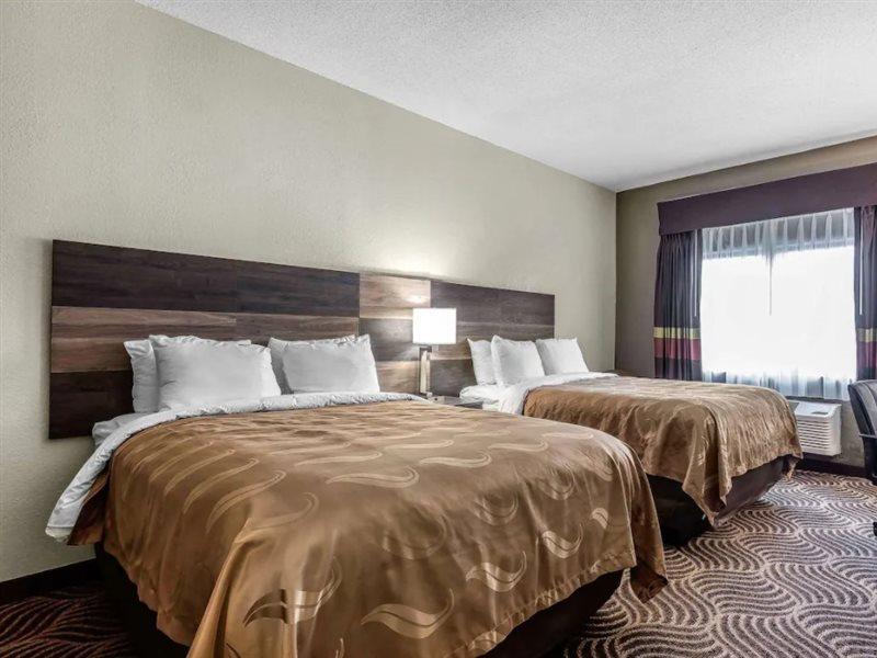 Quality Inn & Suites Salisbury Esterno foto