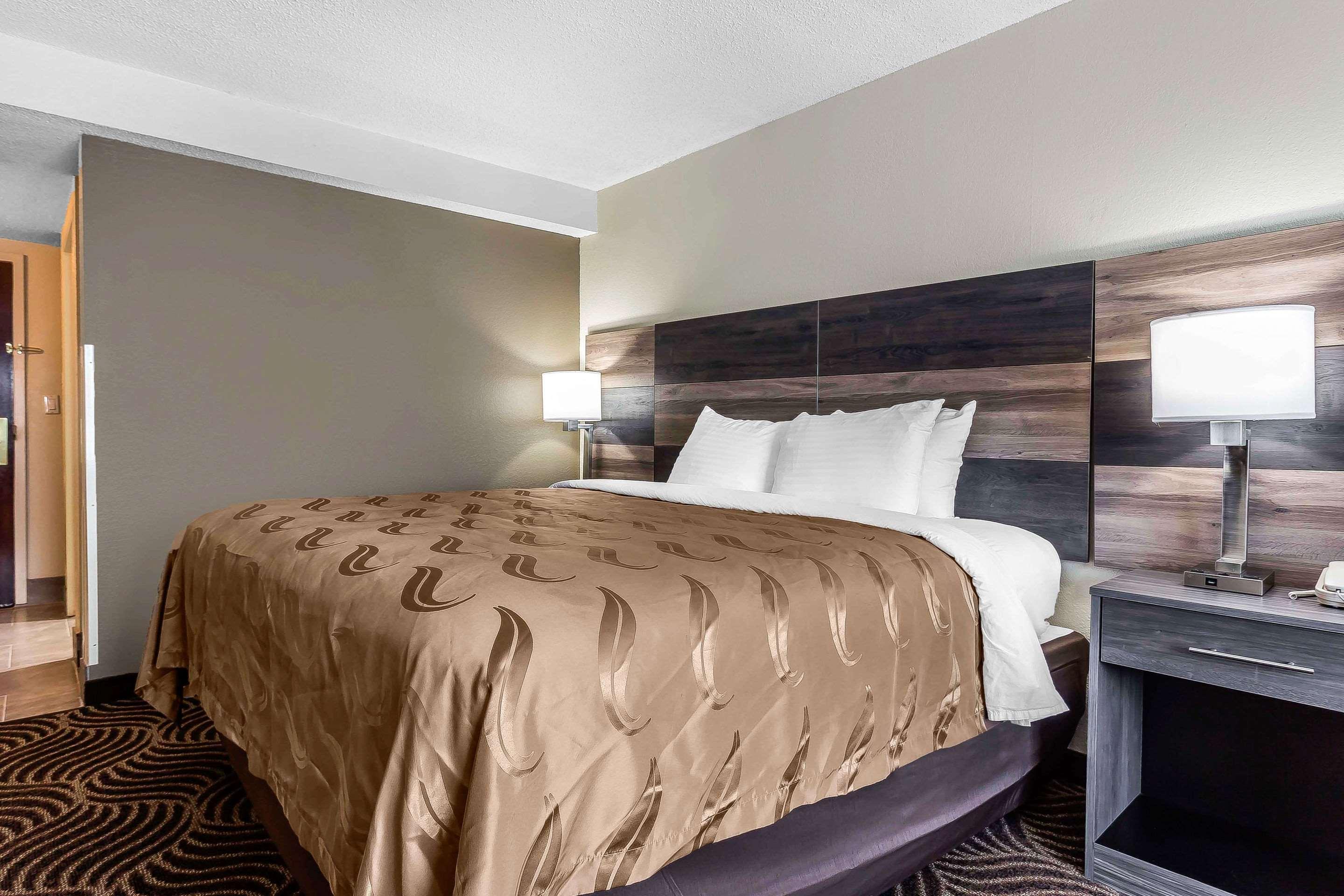 Quality Inn & Suites Salisbury Esterno foto