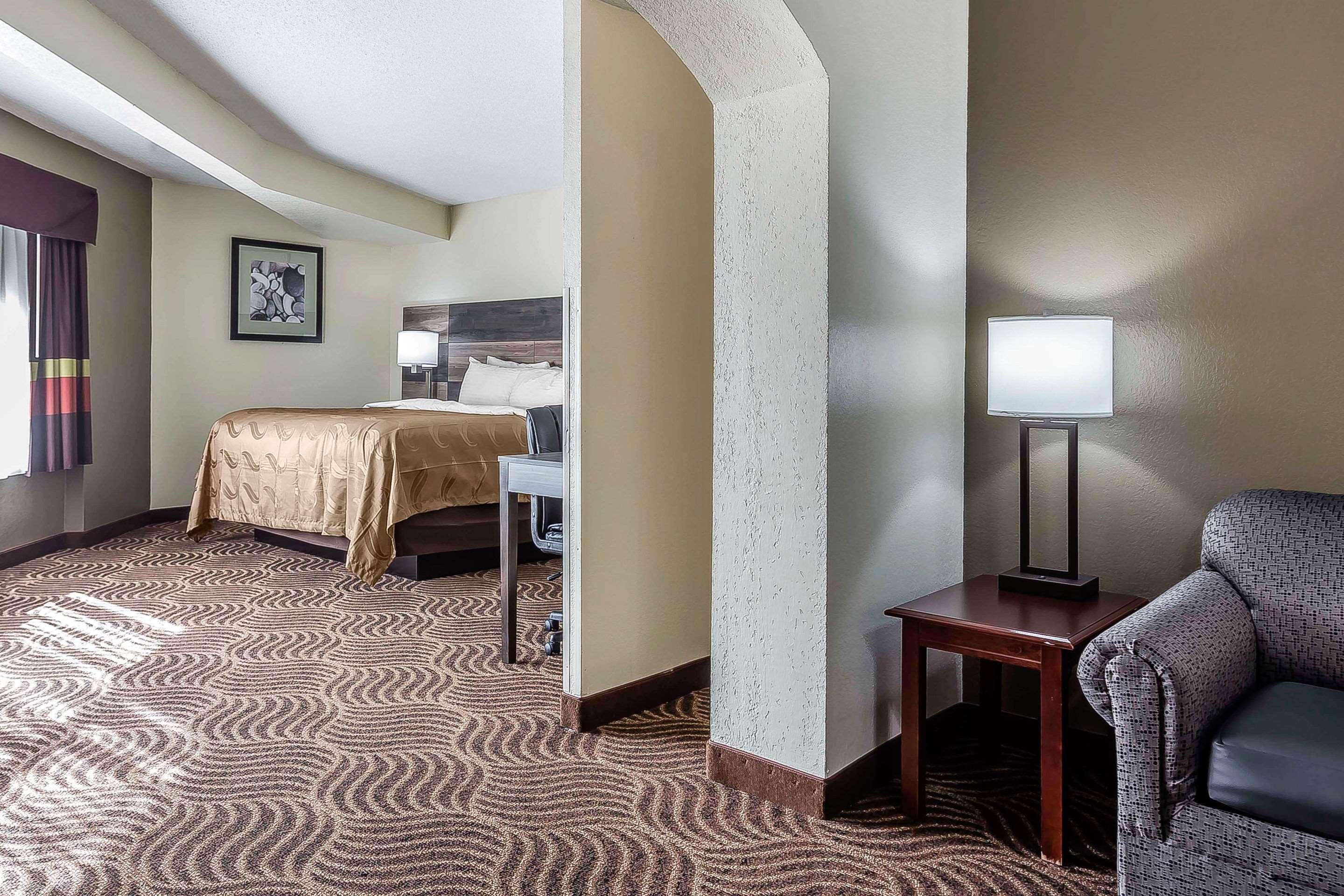 Quality Inn & Suites Salisbury Esterno foto