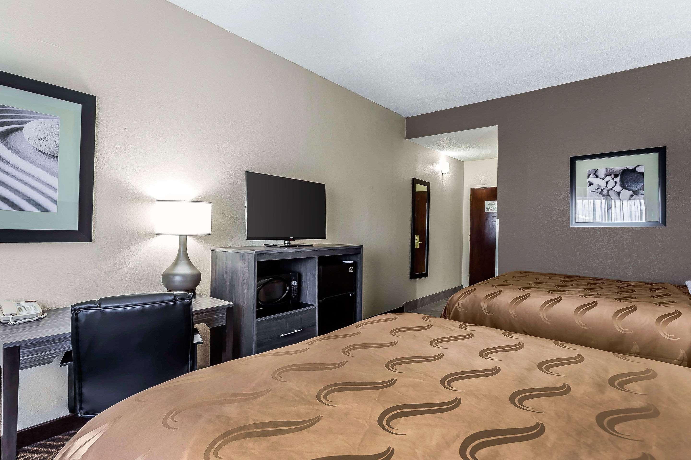 Quality Inn & Suites Salisbury Esterno foto