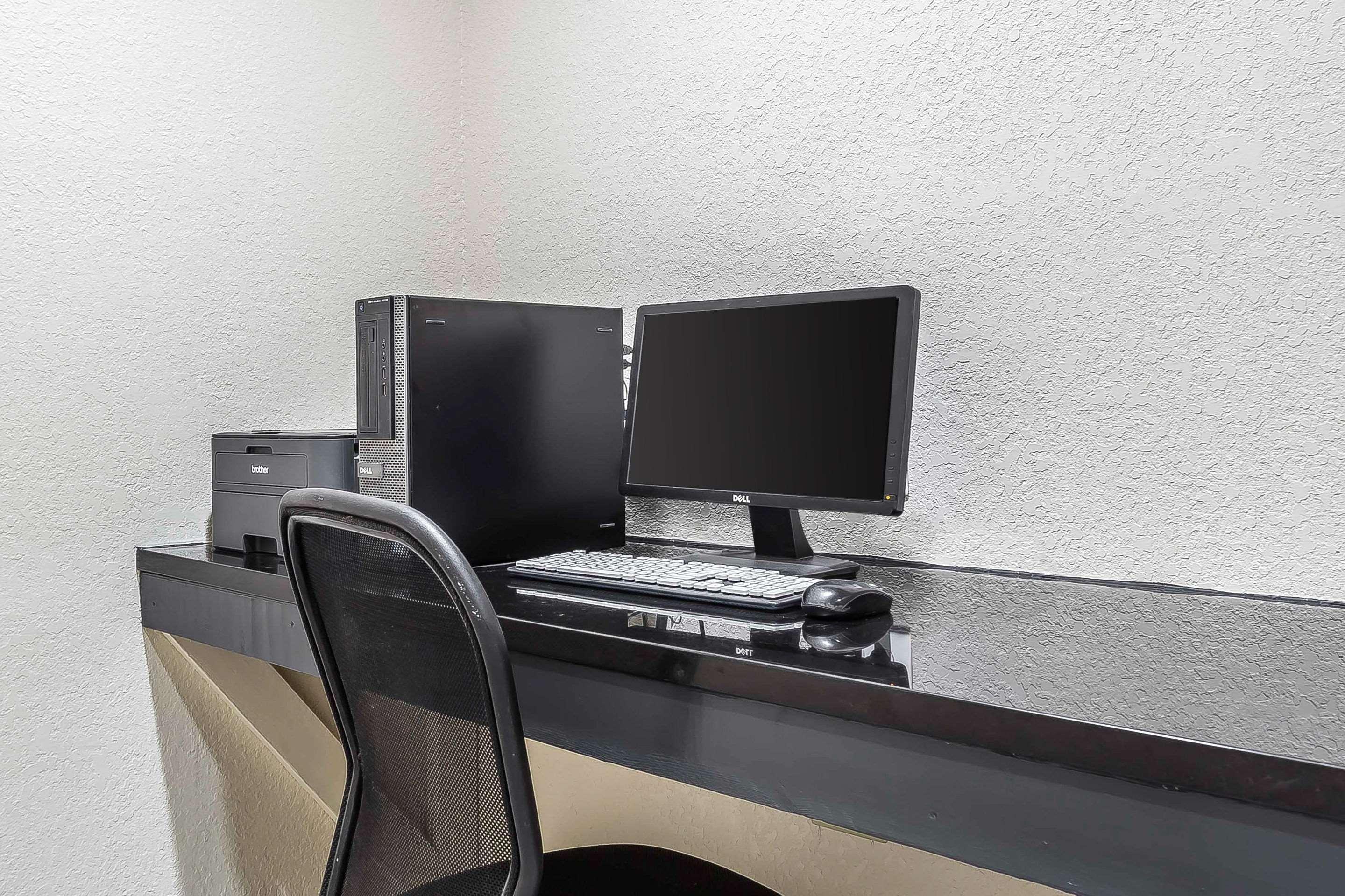 Quality Inn & Suites Salisbury Esterno foto