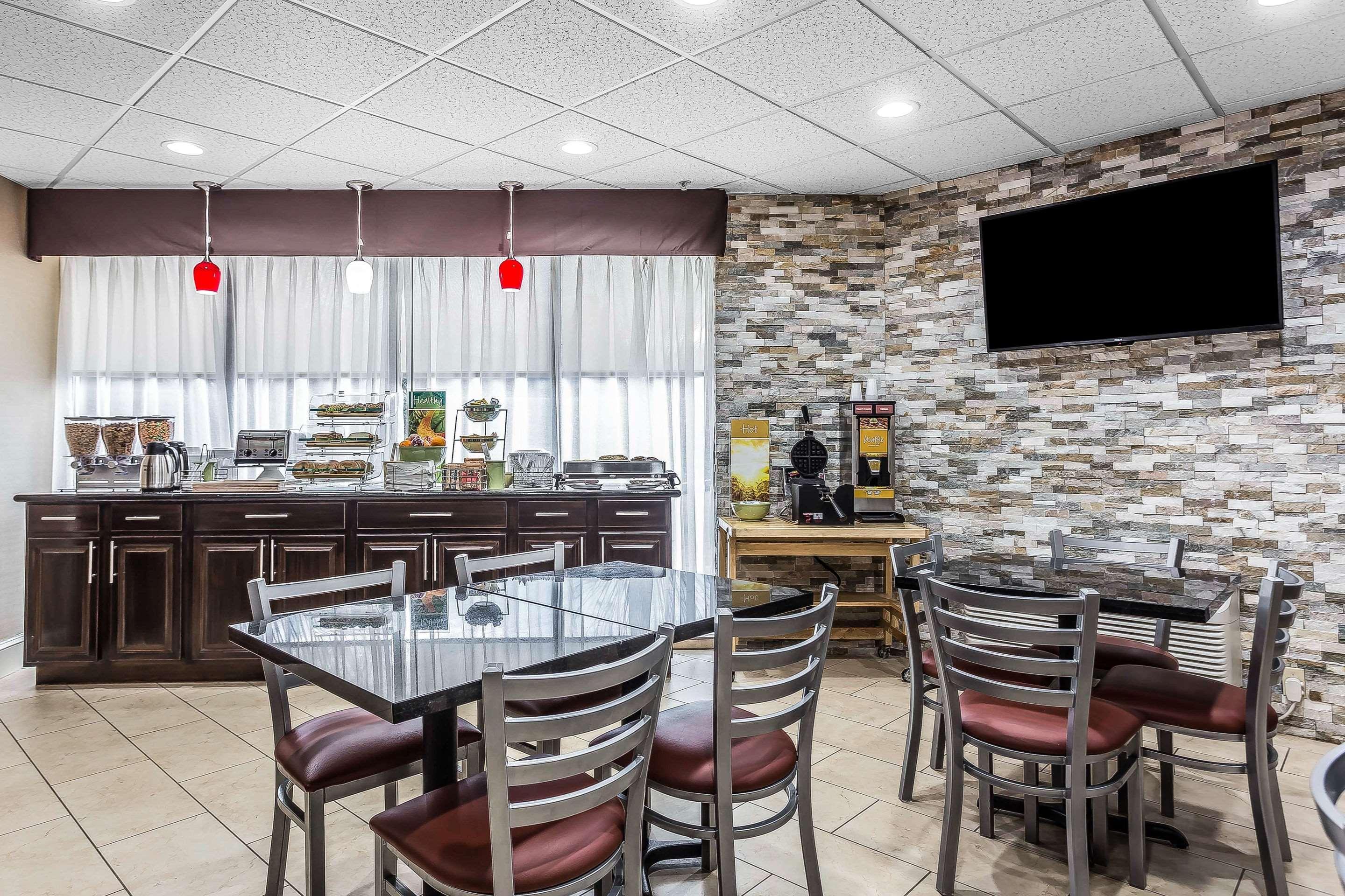 Quality Inn & Suites Salisbury Esterno foto
