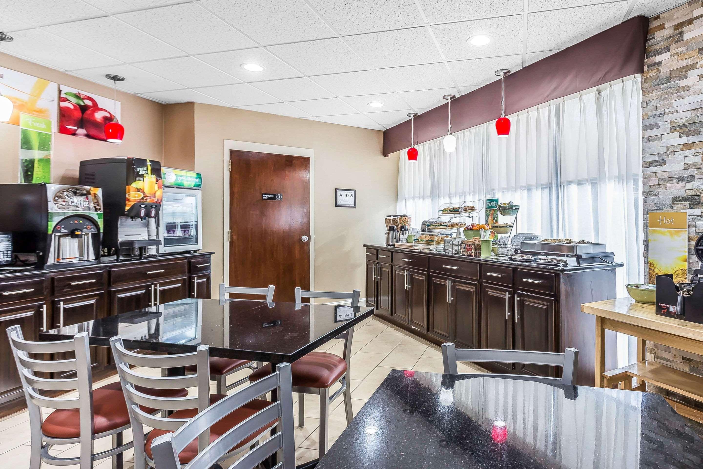 Quality Inn & Suites Salisbury Esterno foto